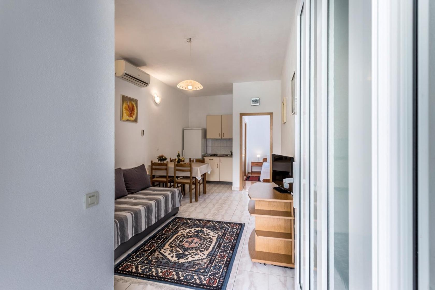 Apartments With A Parking Space Baska Voda, Makarska - 301 Værelse billede